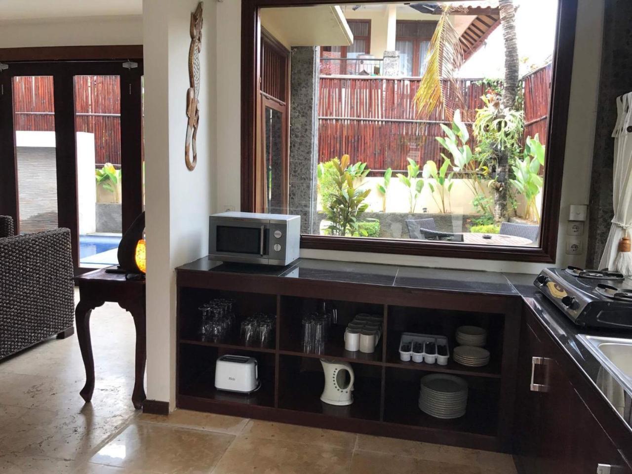 Kuta Holiday Villas Exterior foto