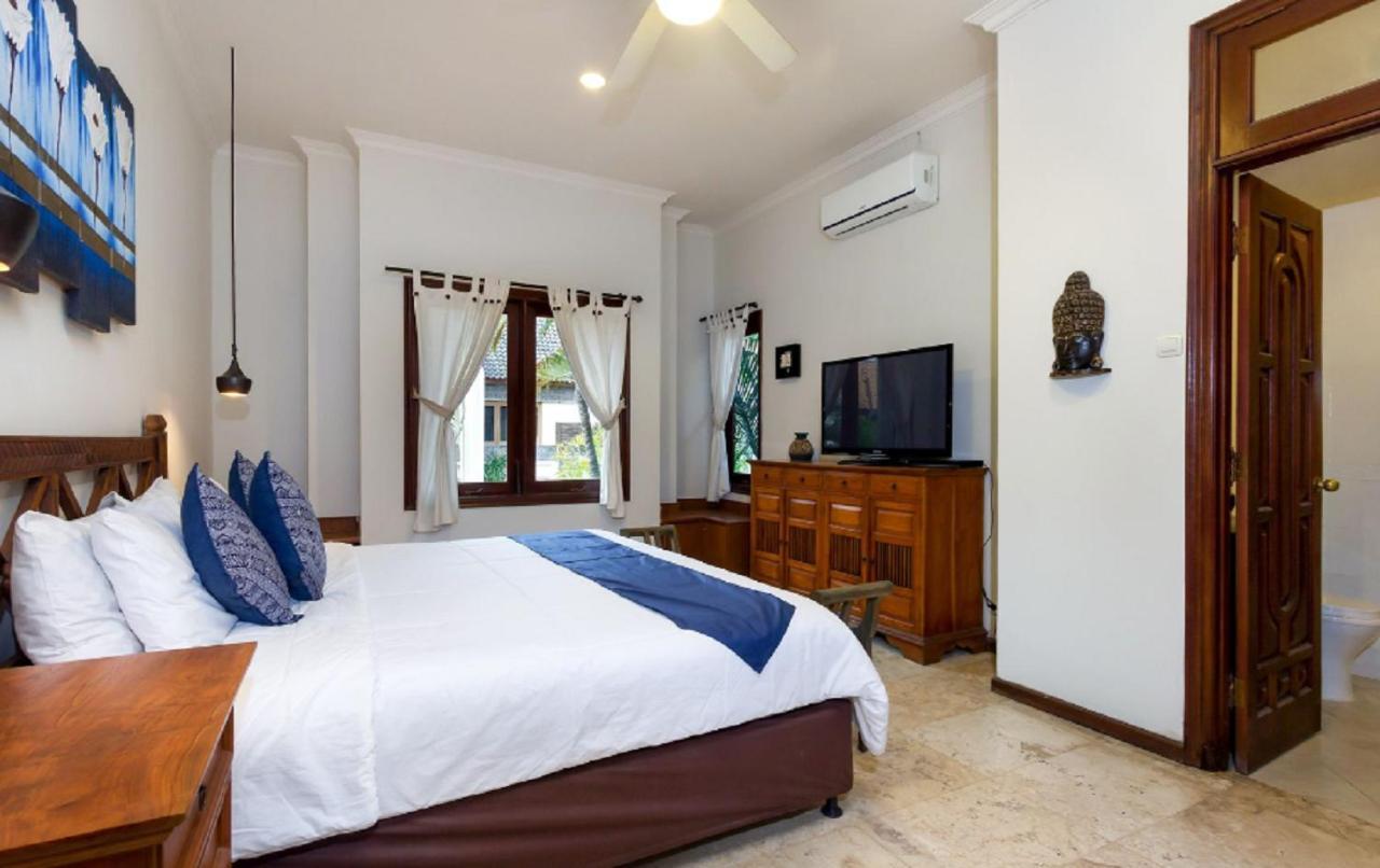 Kuta Holiday Villas Exterior foto
