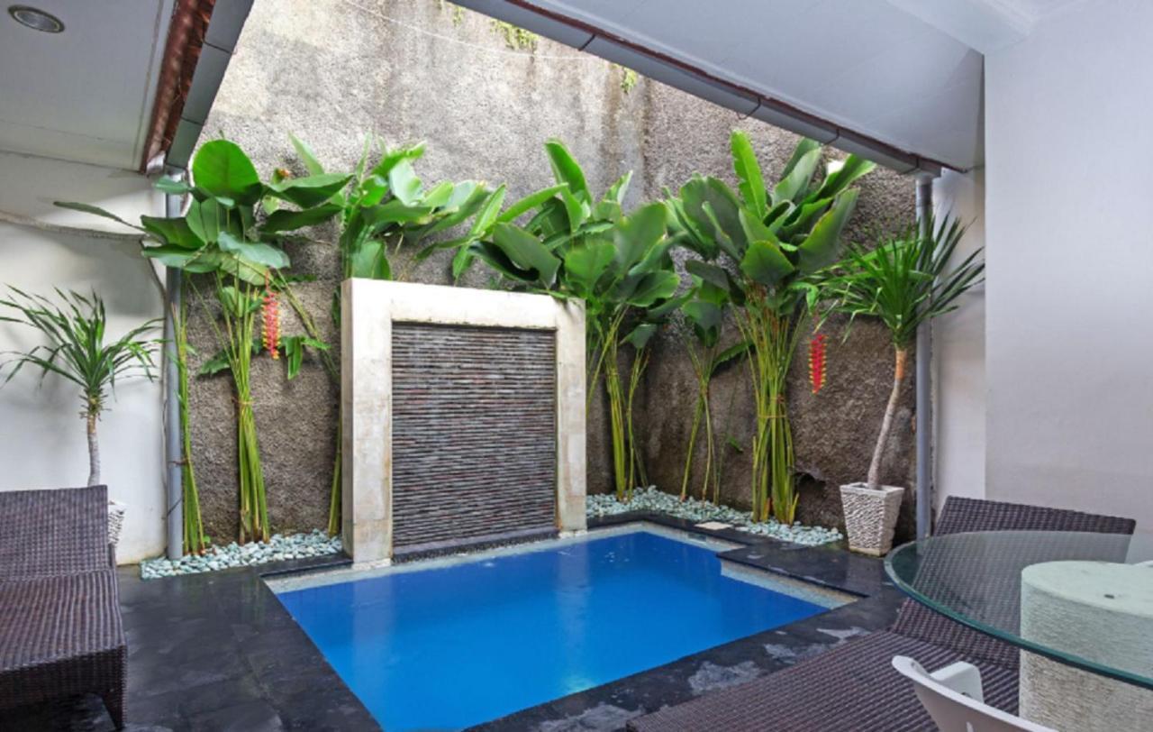 Kuta Holiday Villas Exterior foto